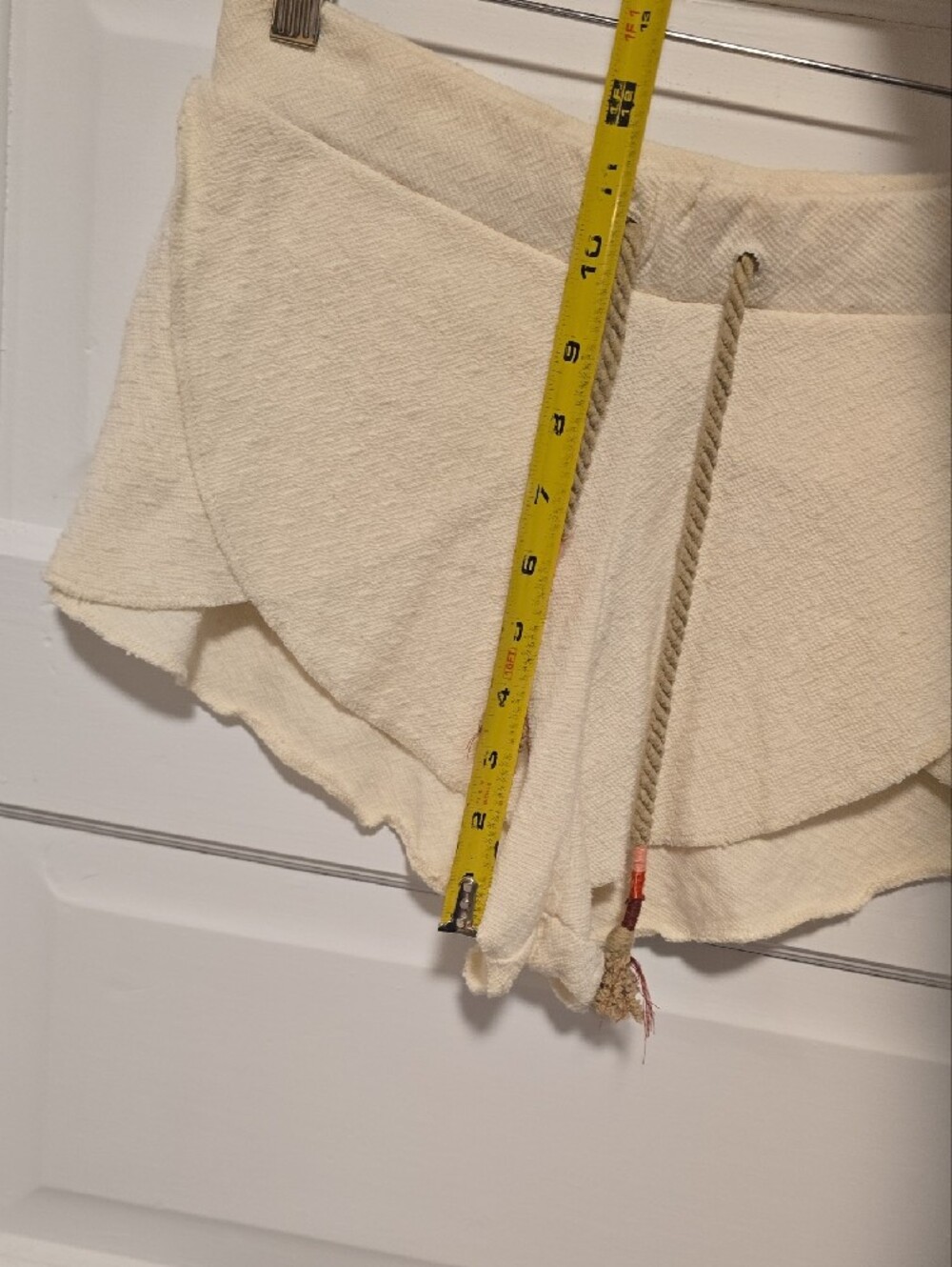Roxy Cream Layered Rope-Drawstring Shorts - Picture 7 of 7